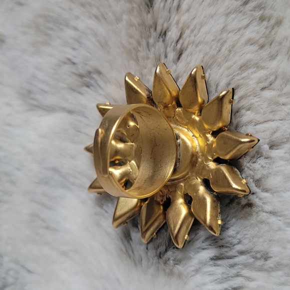 Jewelled Statement Ring - Picture 4 of 6